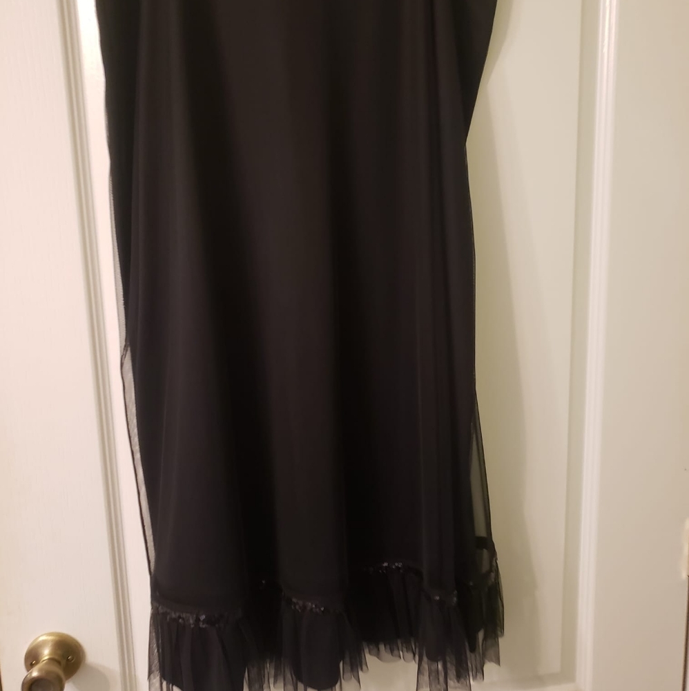 Black skirt